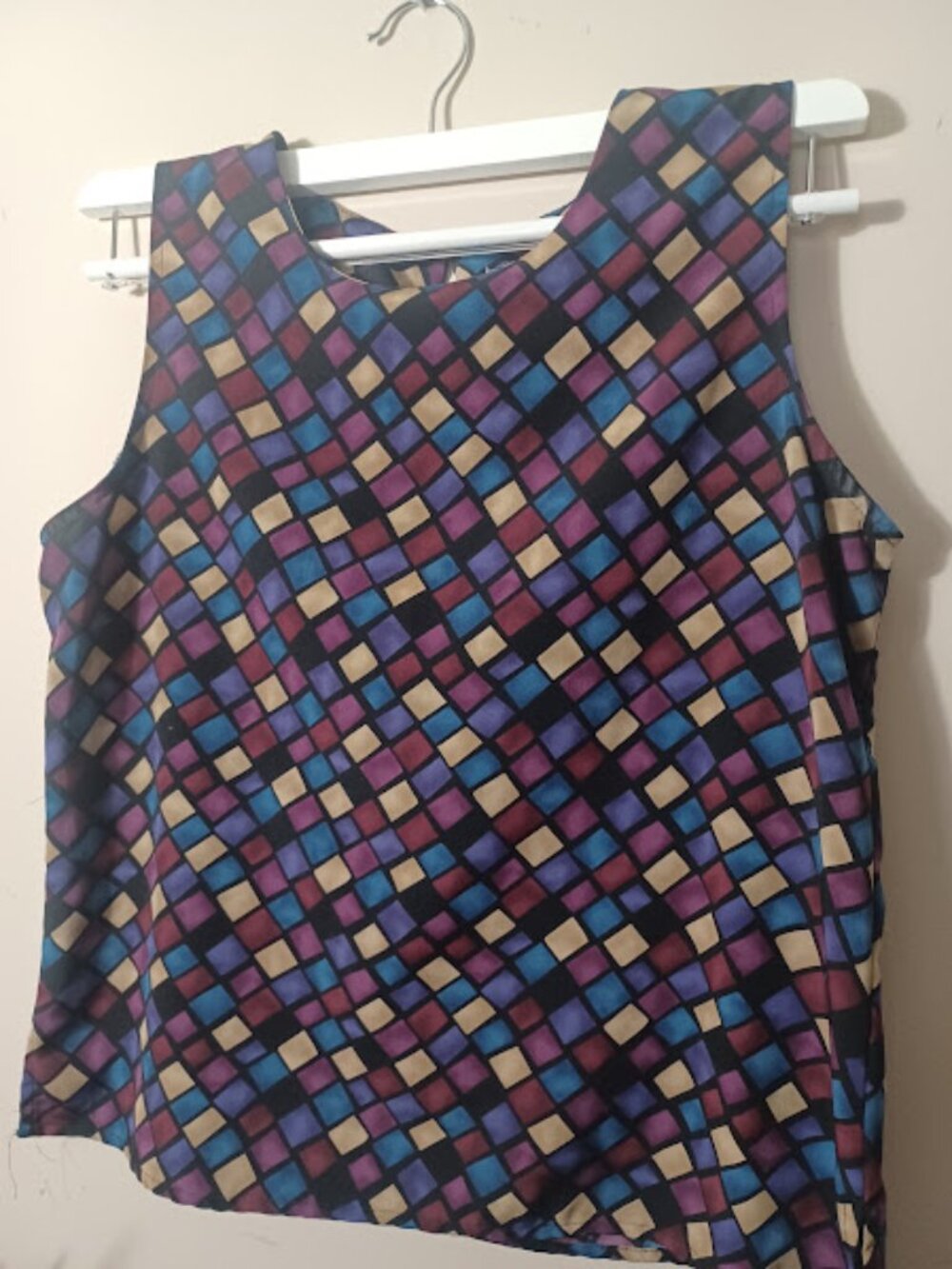 Notations Sleeveless Blouse